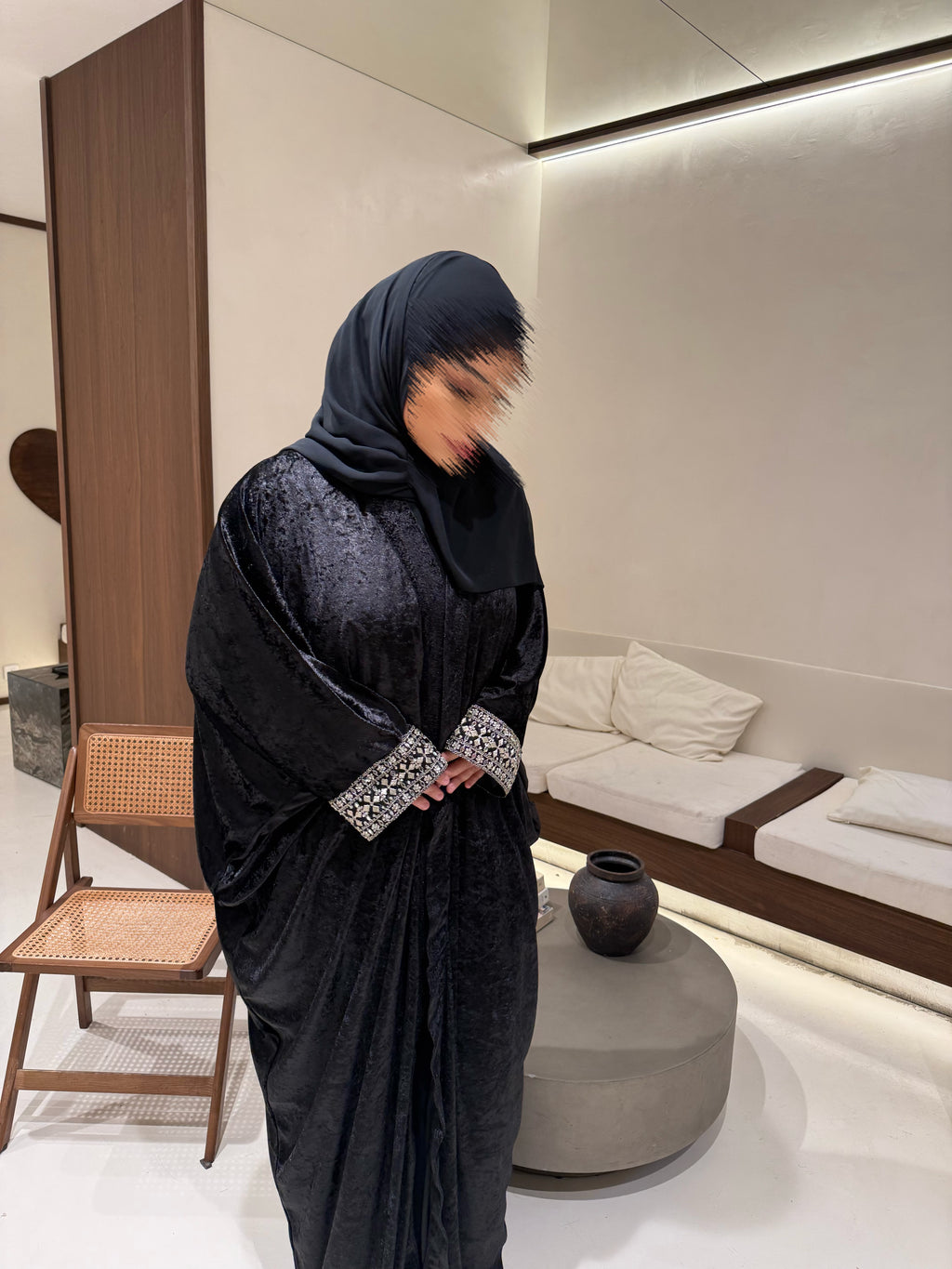 Omaniya Black